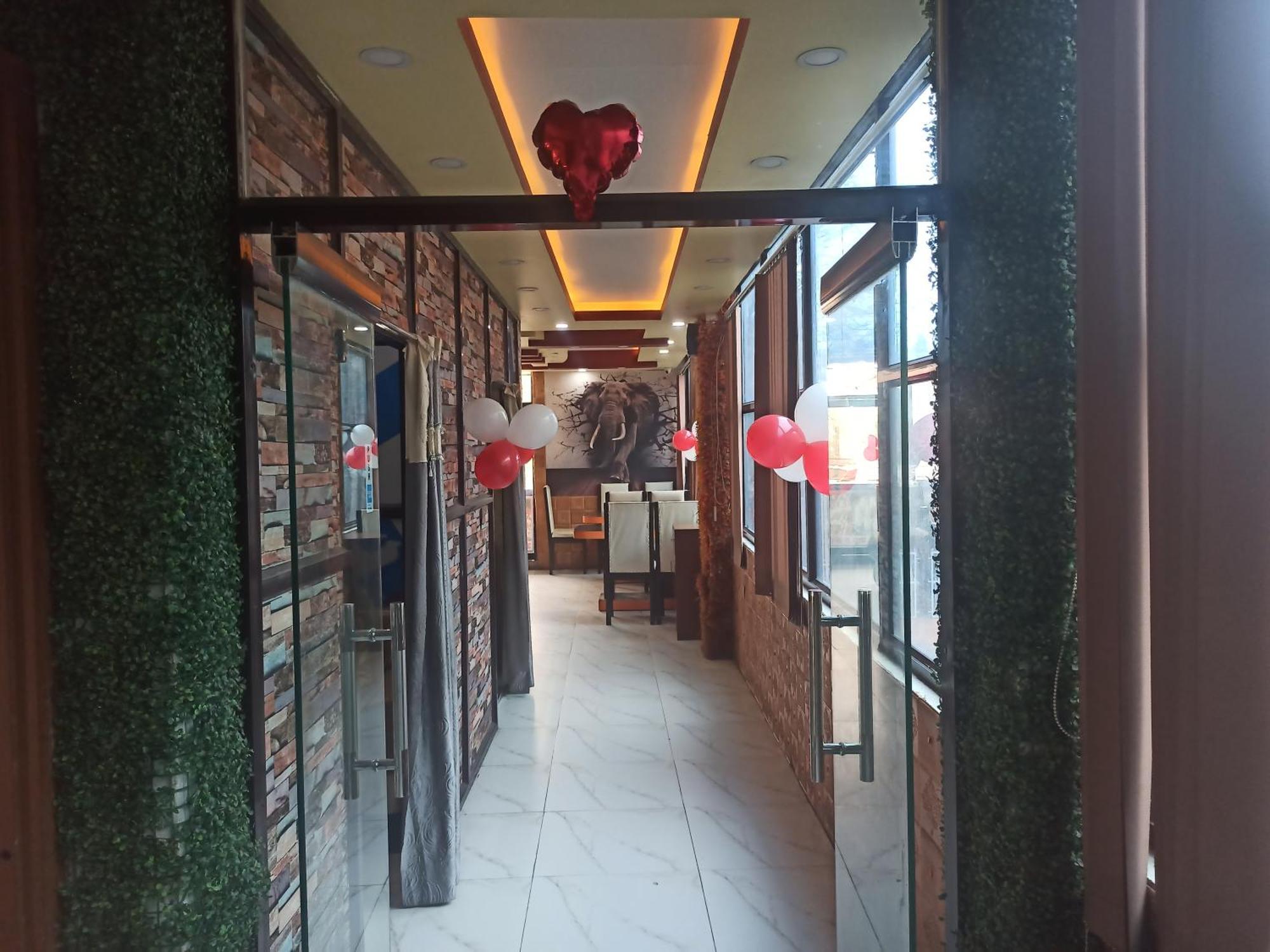 Atithi The Food Palace And Hotel Janakpur Bagian luar foto